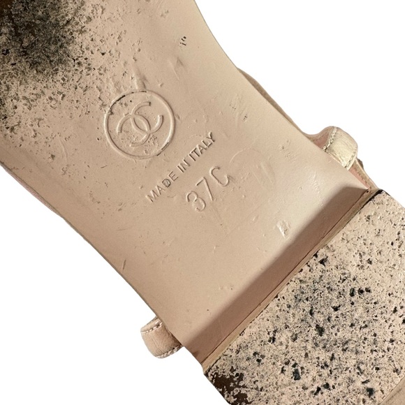 CHANEL Pink Quilted Leather Diamond Beach CC Quilted Thong Ankle Strap 37-7US - Picture 12 of 12